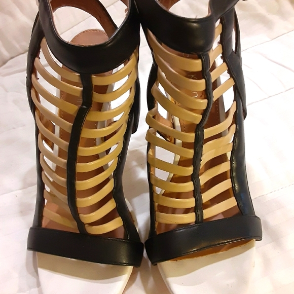 Calvin Klein Narina leather heels size 6.5 - Picture 2 of 7